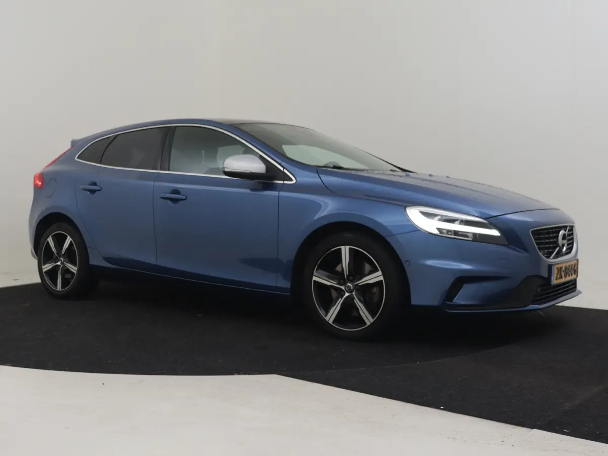1.5 T3 Polar+ Sport 152pk AUTO | Achteruitrijcamera | Audio installatie premium | Cruise control