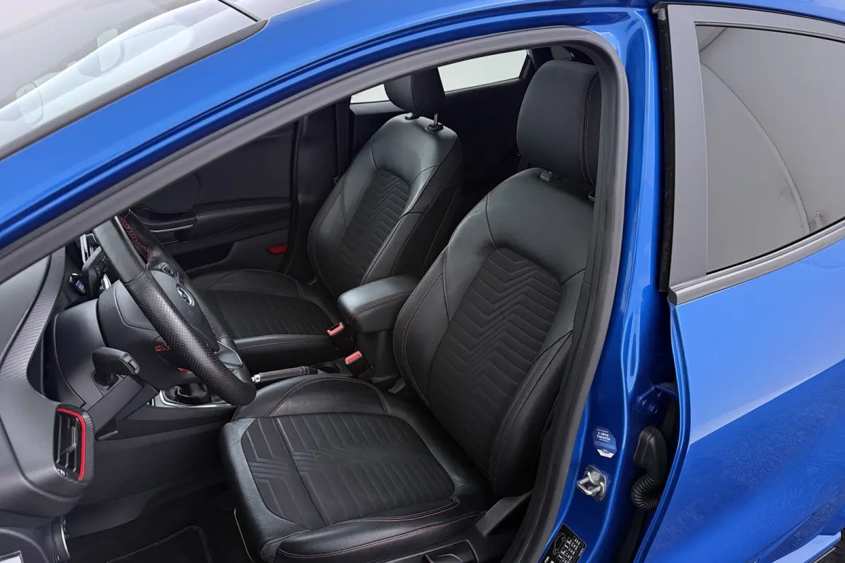 1.0 EcoBoost ST-Line X First | Maxton Design | Trekhaak | Panoramadak | CarPlay | Winter Pack | Adap. Cruise |