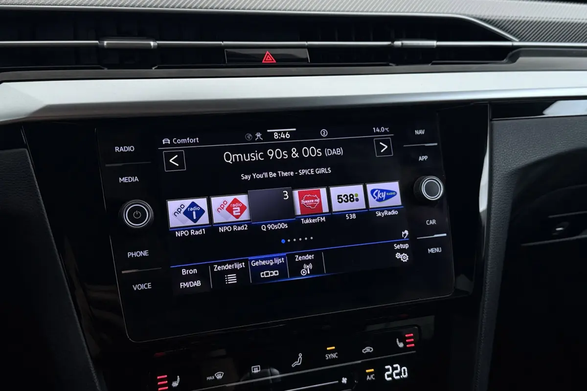 1.4 TSI eHybrid Elegance Business+ R-Line | Uitklap Trekhaak | Stoelverwarming V+A | Virtual |