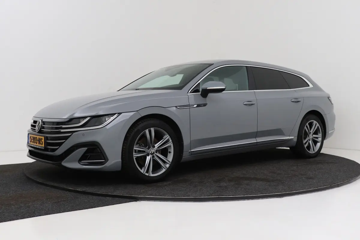 1.4 TSI eHybrid Elegance Business+ R-Line | Uitklap Trekhaak | Stoelverwarming V+A | Virtual |