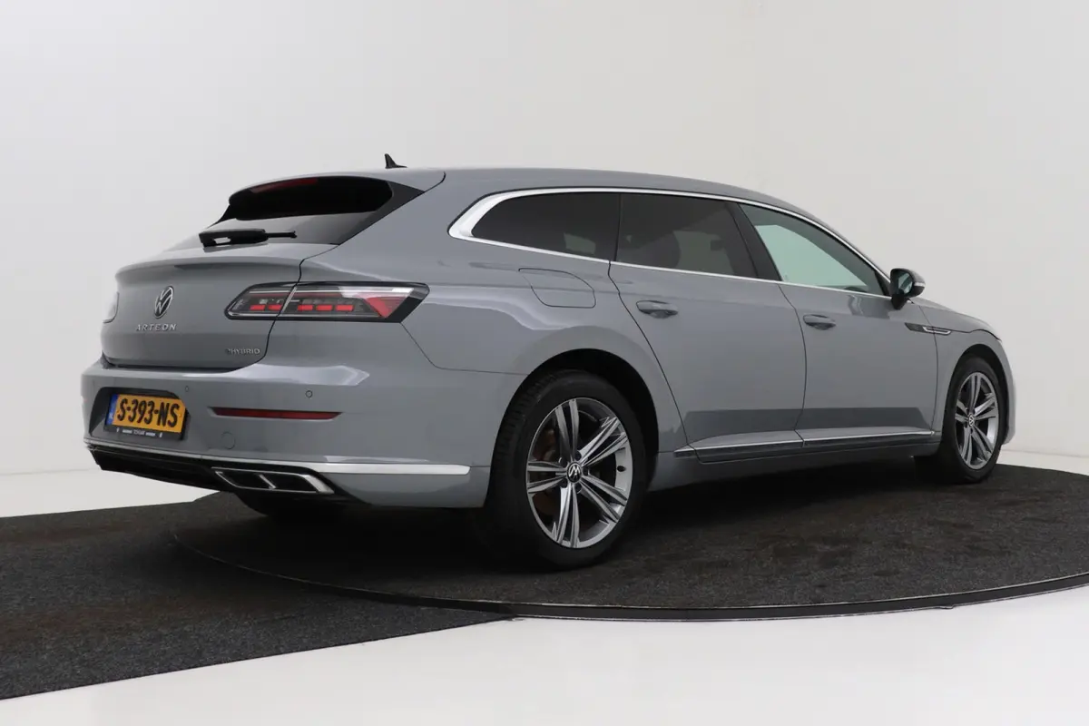 1.4 TSI eHybrid Elegance Business+ R-Line | Uitklap Trekhaak | Stoelverwarming V+A | Virtual |