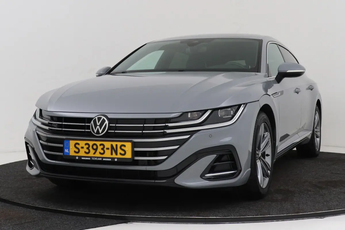 1.4 TSI eHybrid Elegance Business+ R-Line | Uitklap Trekhaak | Stoelverwarming V+A | Virtual |