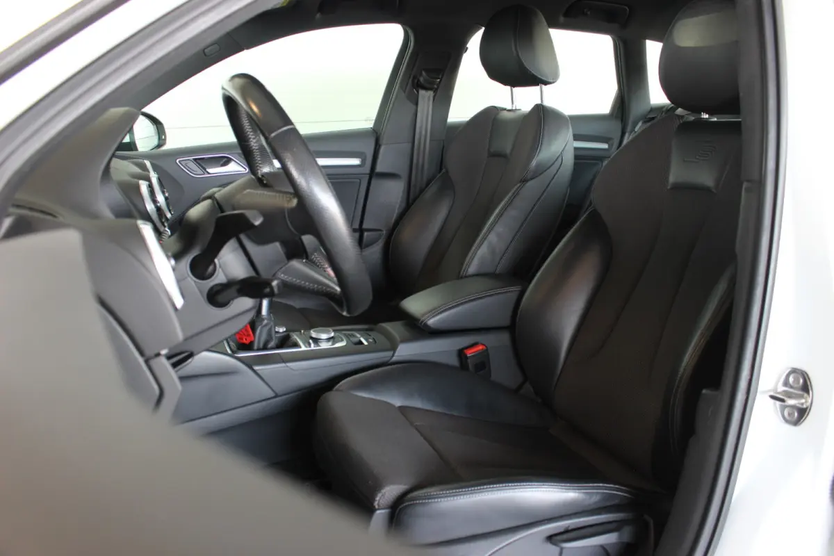 1.4 TFSI CoD S-Line Trekhaak | Sportstoelen | Xenon/LED | Bluetooth | Navi | Cruise | 17" LMV | PDC