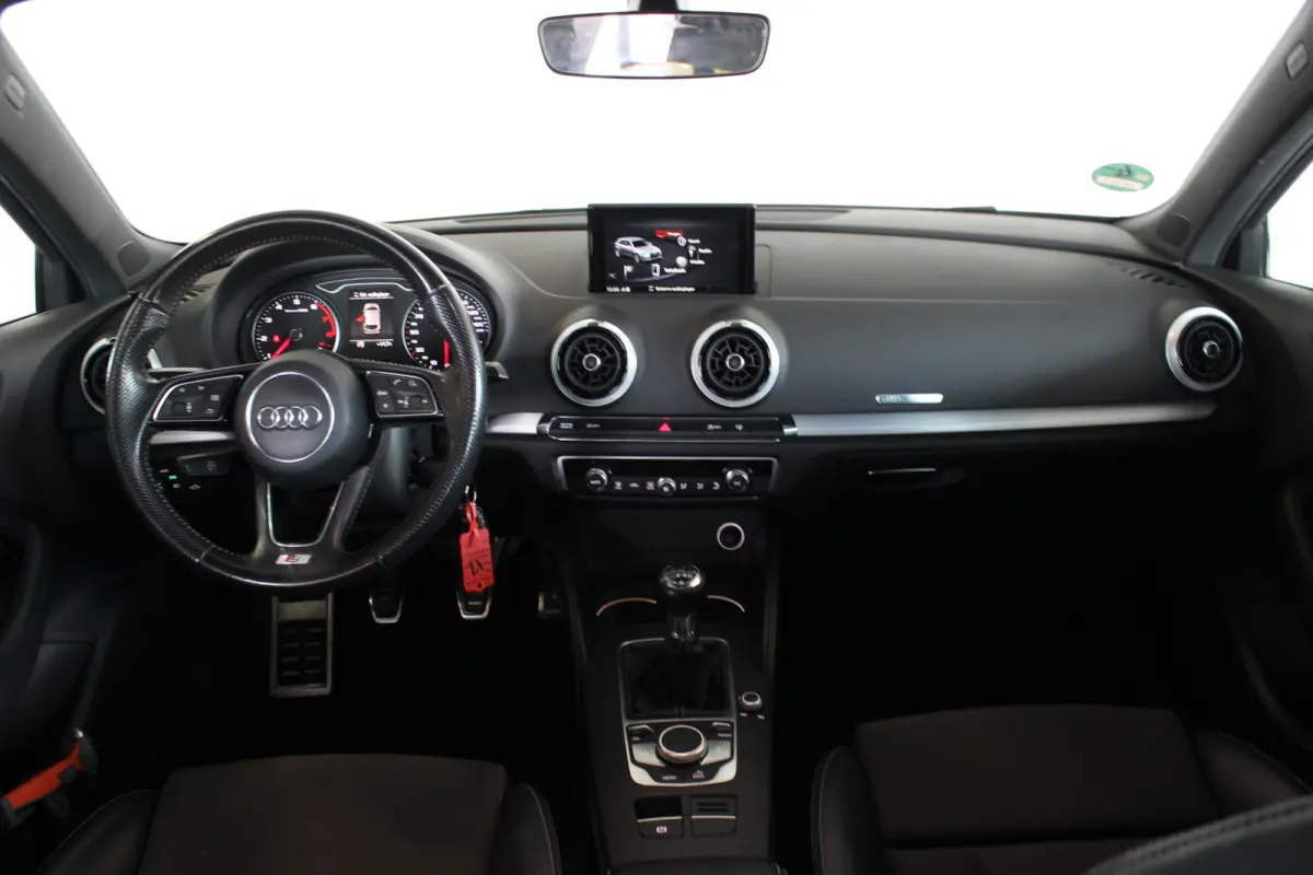 1.4 TFSI CoD S-Line Trekhaak | Sportstoelen | Xenon/LED | Bluetooth | Navi | Cruise | 17" LMV | PDC