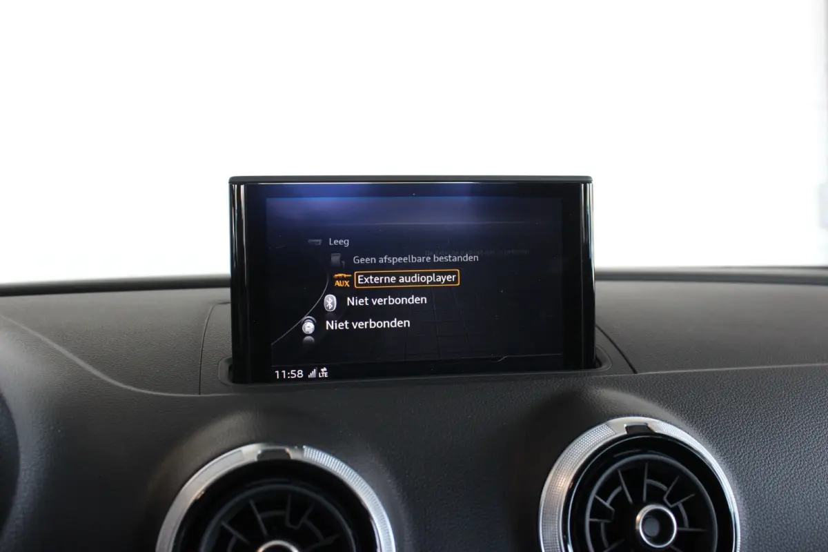 1.4 TFSI CoD S-Line Trekhaak | Sportstoelen | Xenon/LED | Bluetooth | Navi | Cruise | 17" LMV | PDC