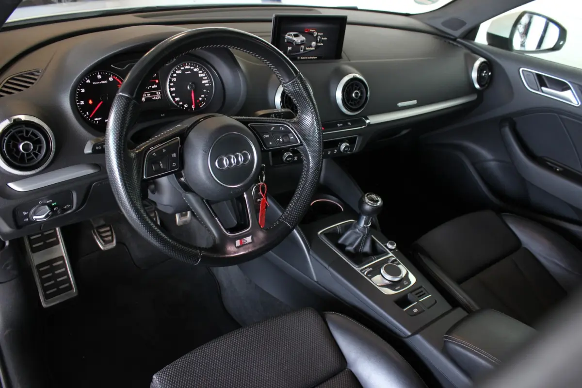 1.4 TFSI CoD S-Line Trekhaak | Sportstoelen | Xenon/LED | Bluetooth | Navi | Cruise | 17" LMV | PDC