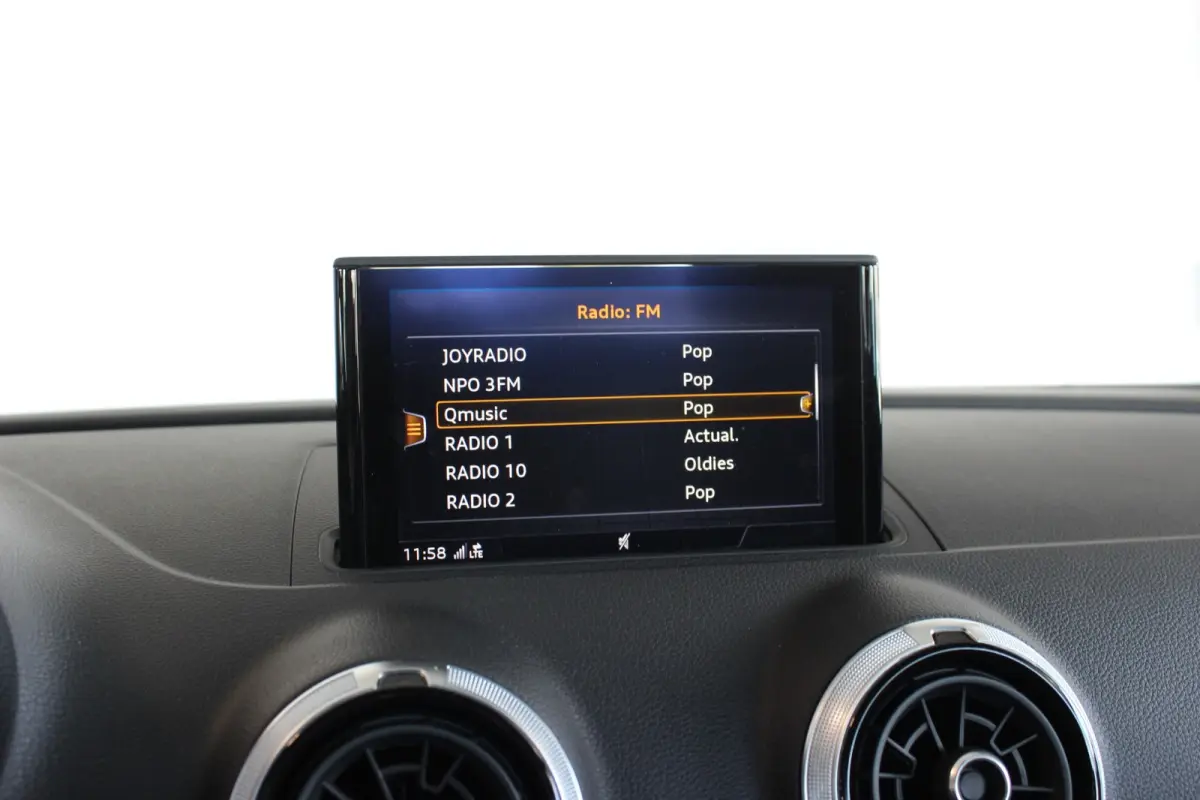 1.4 TFSI CoD S-Line Trekhaak | Sportstoelen | Xenon/LED | Bluetooth | Navi | Cruise | 17" LMV | PDC