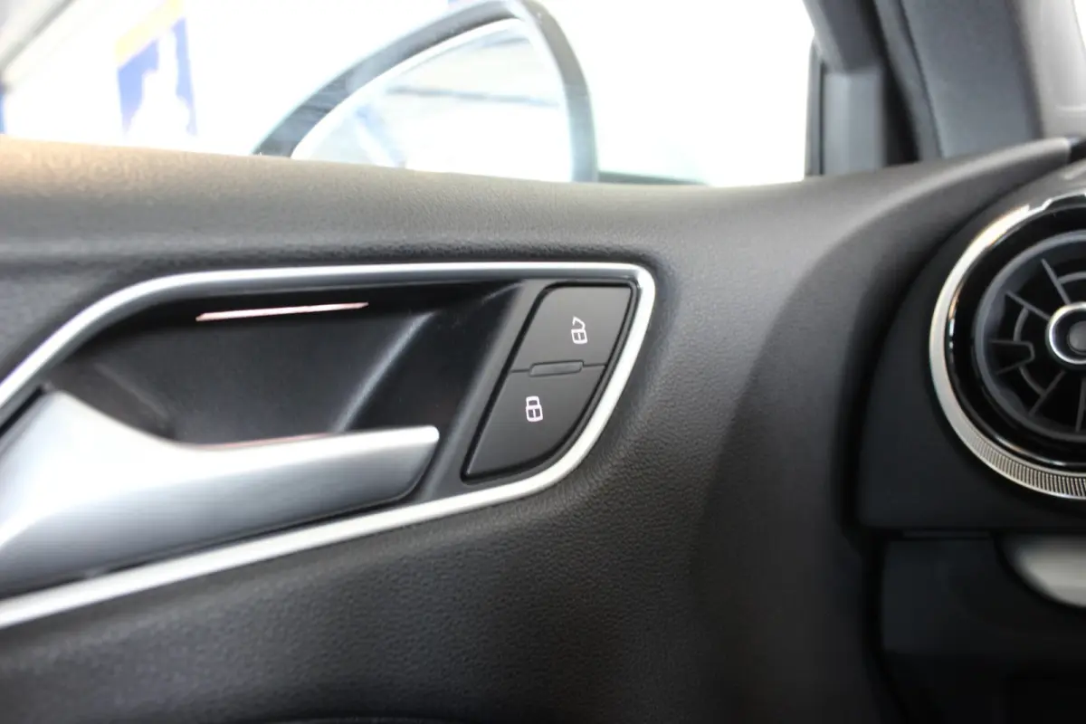 1.4 TFSI CoD S-Line Trekhaak | Sportstoelen | Xenon/LED | Bluetooth | Navi | Cruise | 17" LMV | PDC