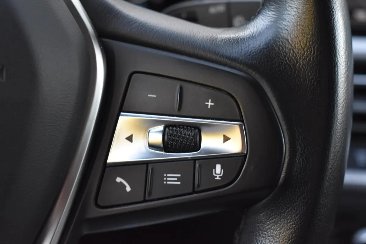 320e Business Edition Plus | Leder | Camera | Stoelverwarming |