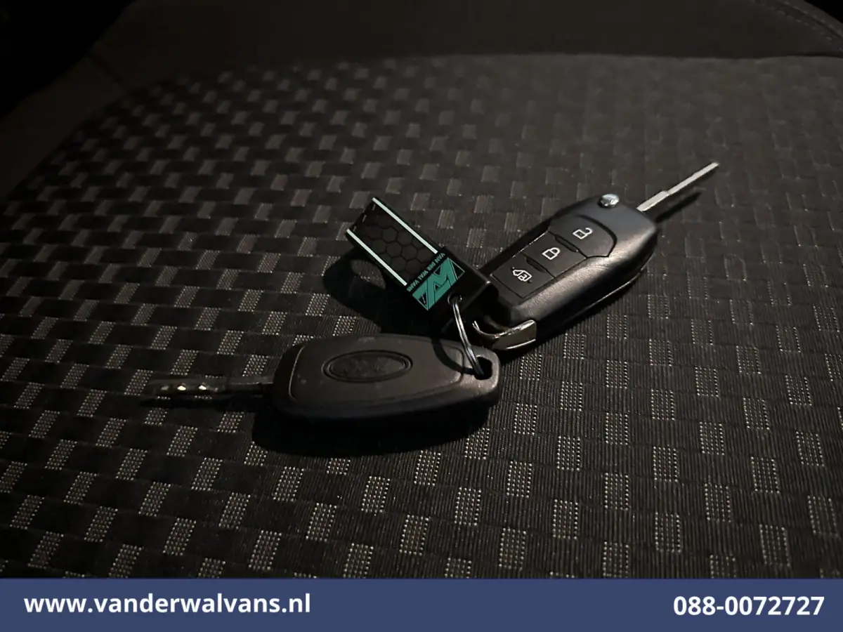 1.5 EcoBlue 100pk L1H1 Full Option Euro6 Airco | Cruisecontrol | Apple Carplay | Camera | Navigatie parkeersensoren, stoelverwarming, android auto, verwarmde voorruit