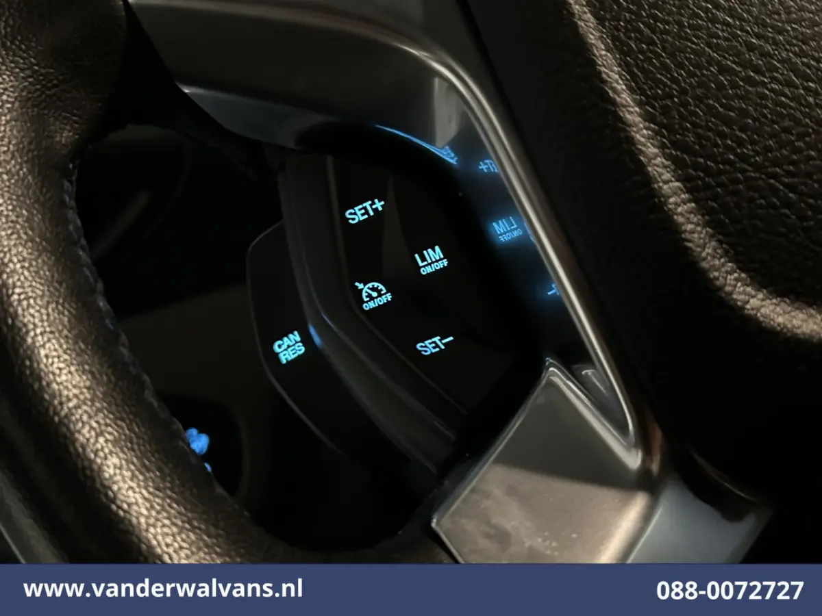 1.5 EcoBlue 100pk L1H1 Full Option Euro6 Airco | Cruisecontrol | Apple Carplay | Camera | Navigatie parkeersensoren, stoelverwarming, android auto, verwarmde voorruit