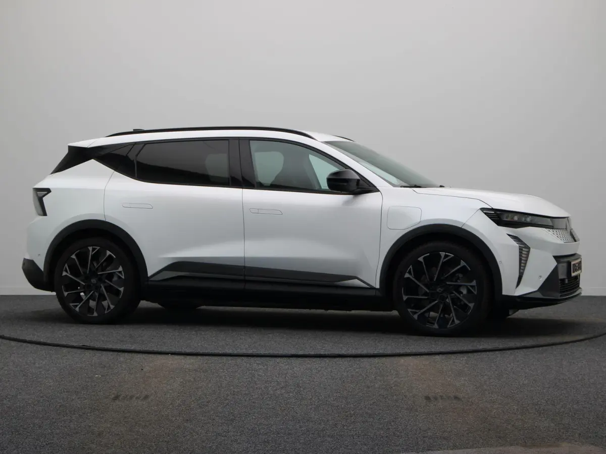 EV87 long range esprit Alpine | 98% accu score | Stoel- en stuurwielverwarming | Vierseizoenbanden |