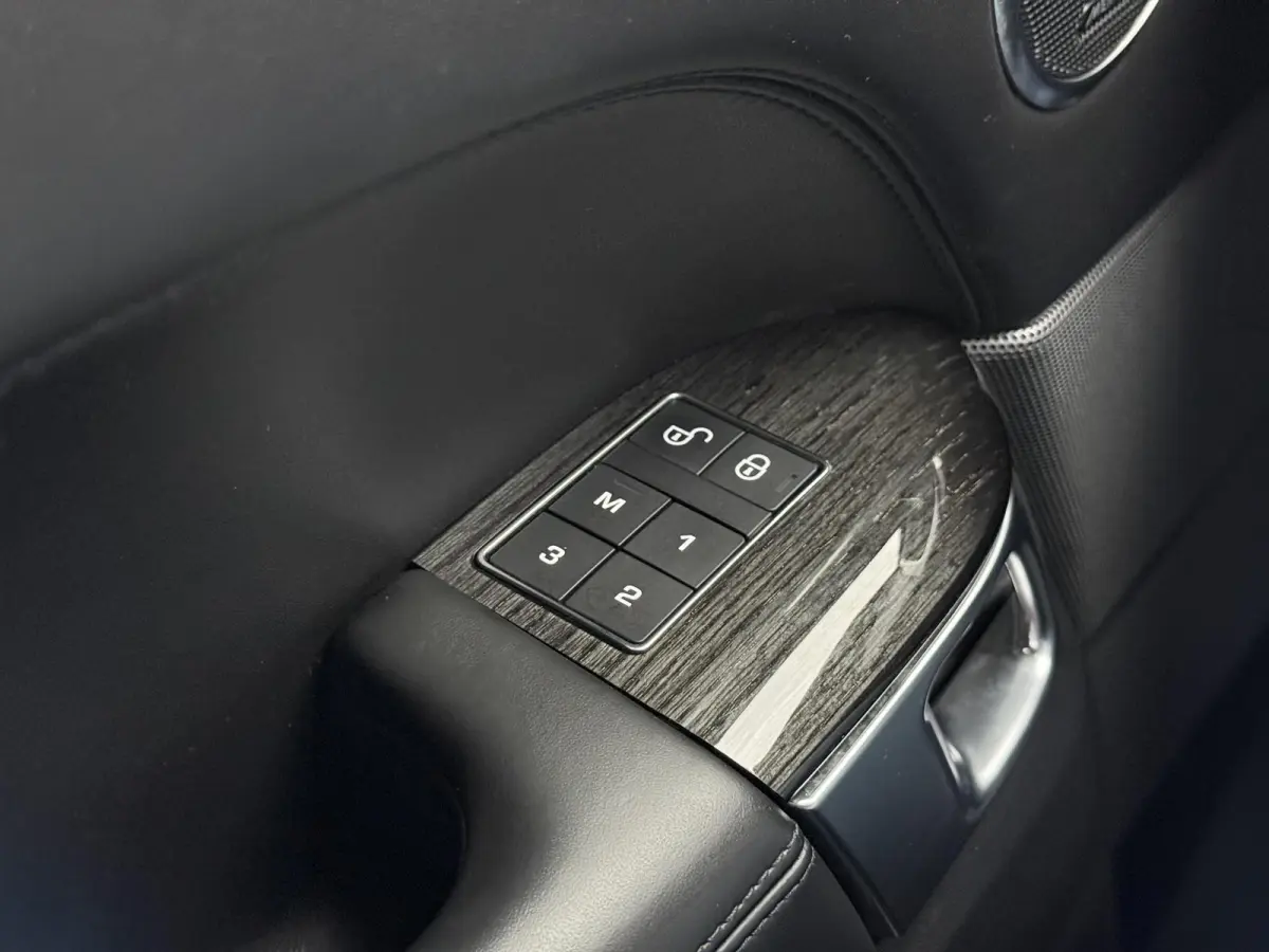 2.0 P400e Autobiography Dynamic Luchtvering|Pano|Hybride|Trekhaak