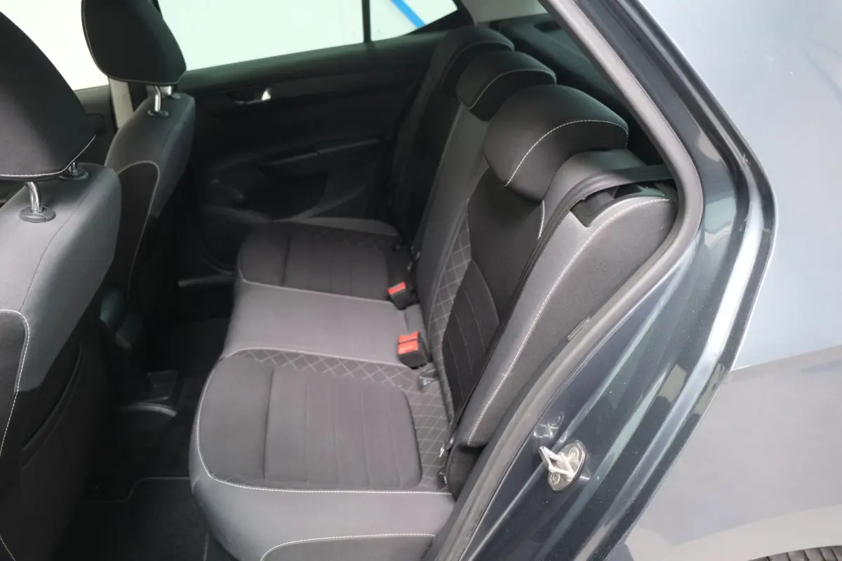 1.0 TSI Ambition - N.A.P. Airco, Cruise, Carplay.