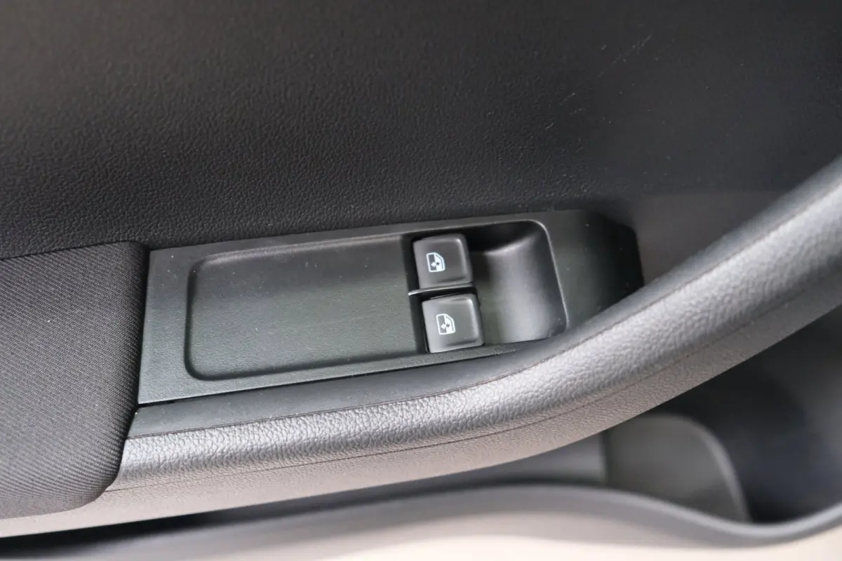 1.0 TSI Ambition - N.A.P. Airco, Cruise, Carplay.