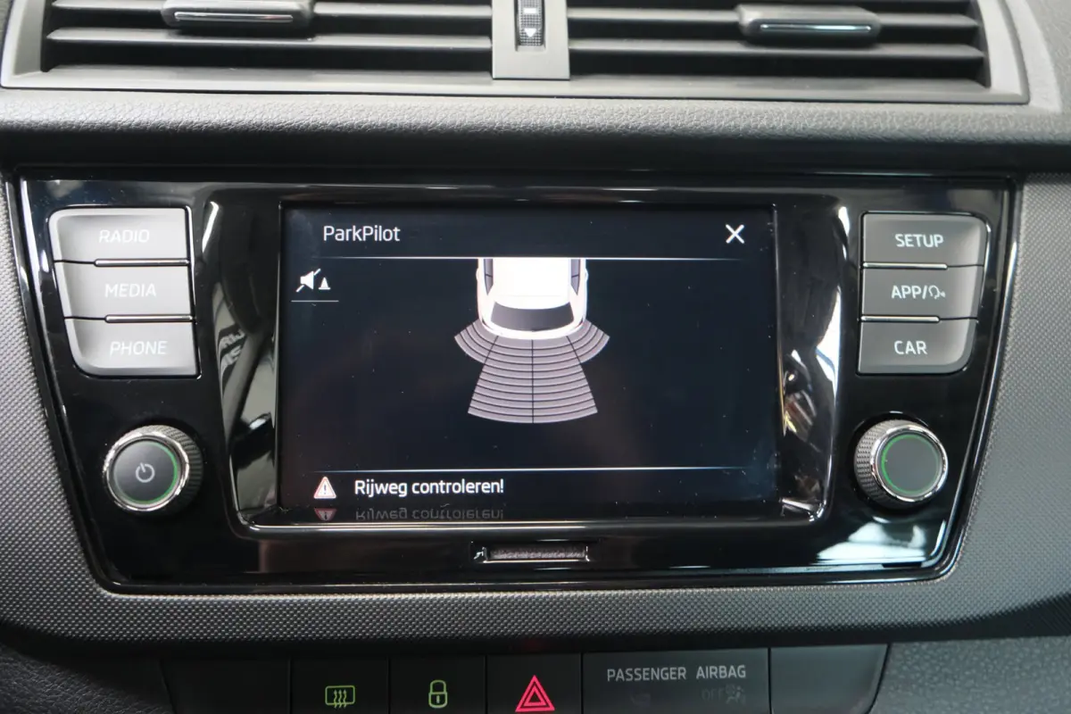 1.0 TSI Ambition - N.A.P. Airco, Cruise, Carplay.