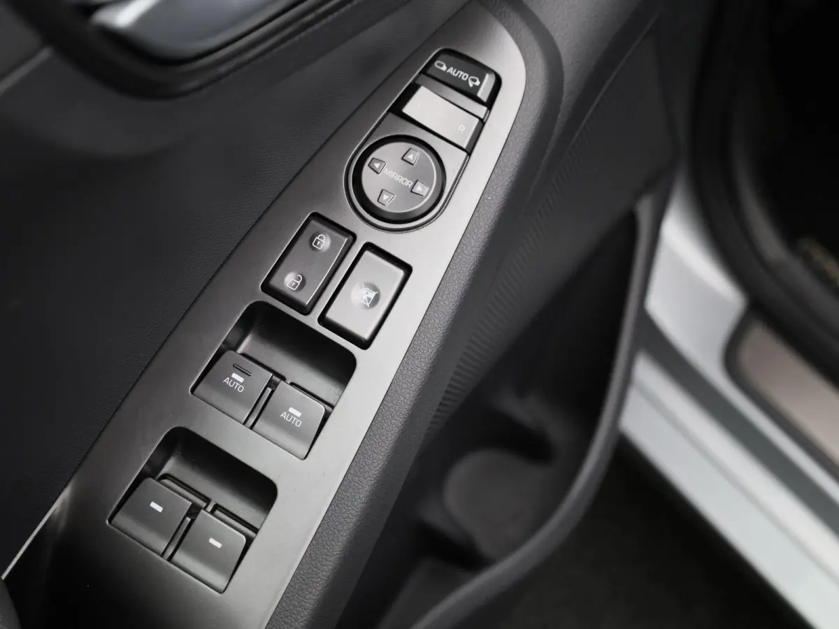 Comfort EV 38 kWh | Automaat | Parkeer sensoren | Virtual cockpit | Cruise control | Climate control | Navigatie | DAB | LED | Bluetooth | Sfeer verlichting | Stoel verwarming | Camera
