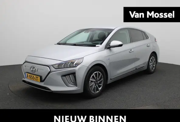 Comfort EV 38 kWh | Automaat | Parkeer sensoren | Virtual cockpit | Cruise control | Climate control | Navigatie | DAB | LED | Bluetooth | Sfeer verlichting | Stoel verwarming | Camera