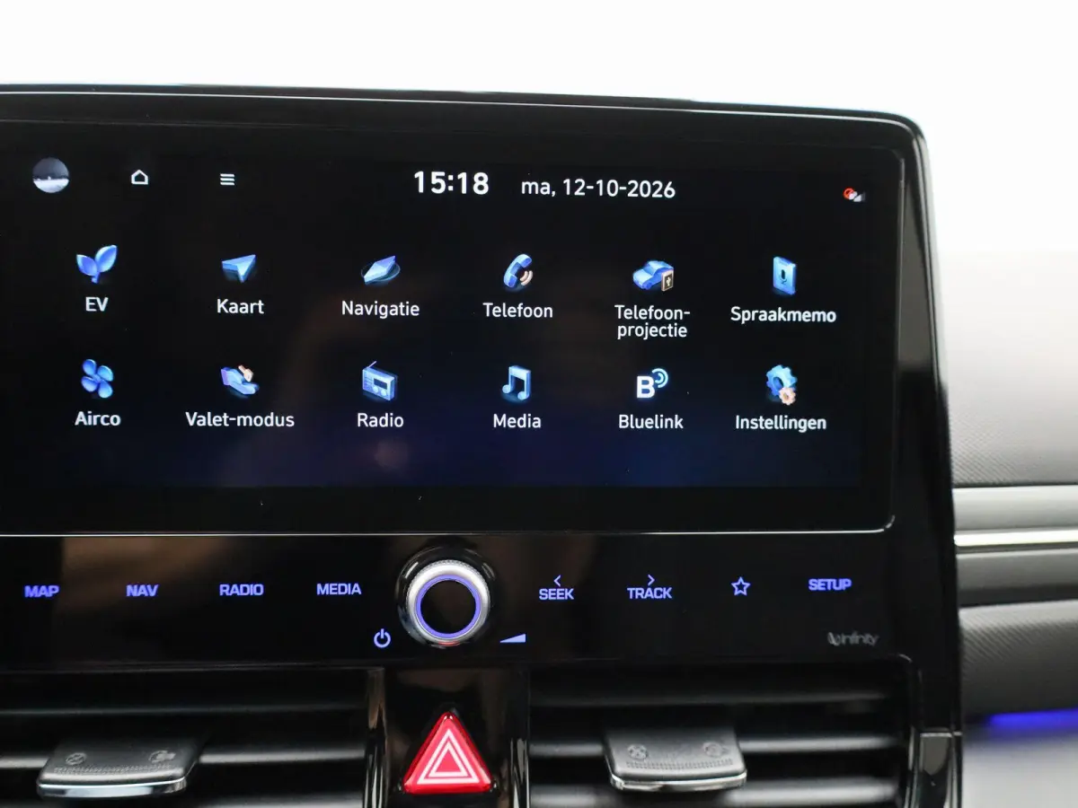 Comfort EV 38 kWh | Automaat | Parkeer sensoren | Virtual cockpit | Cruise control | Climate control | Navigatie | DAB | LED | Bluetooth | Sfeer verlichting | Stoel verwarming | Camera