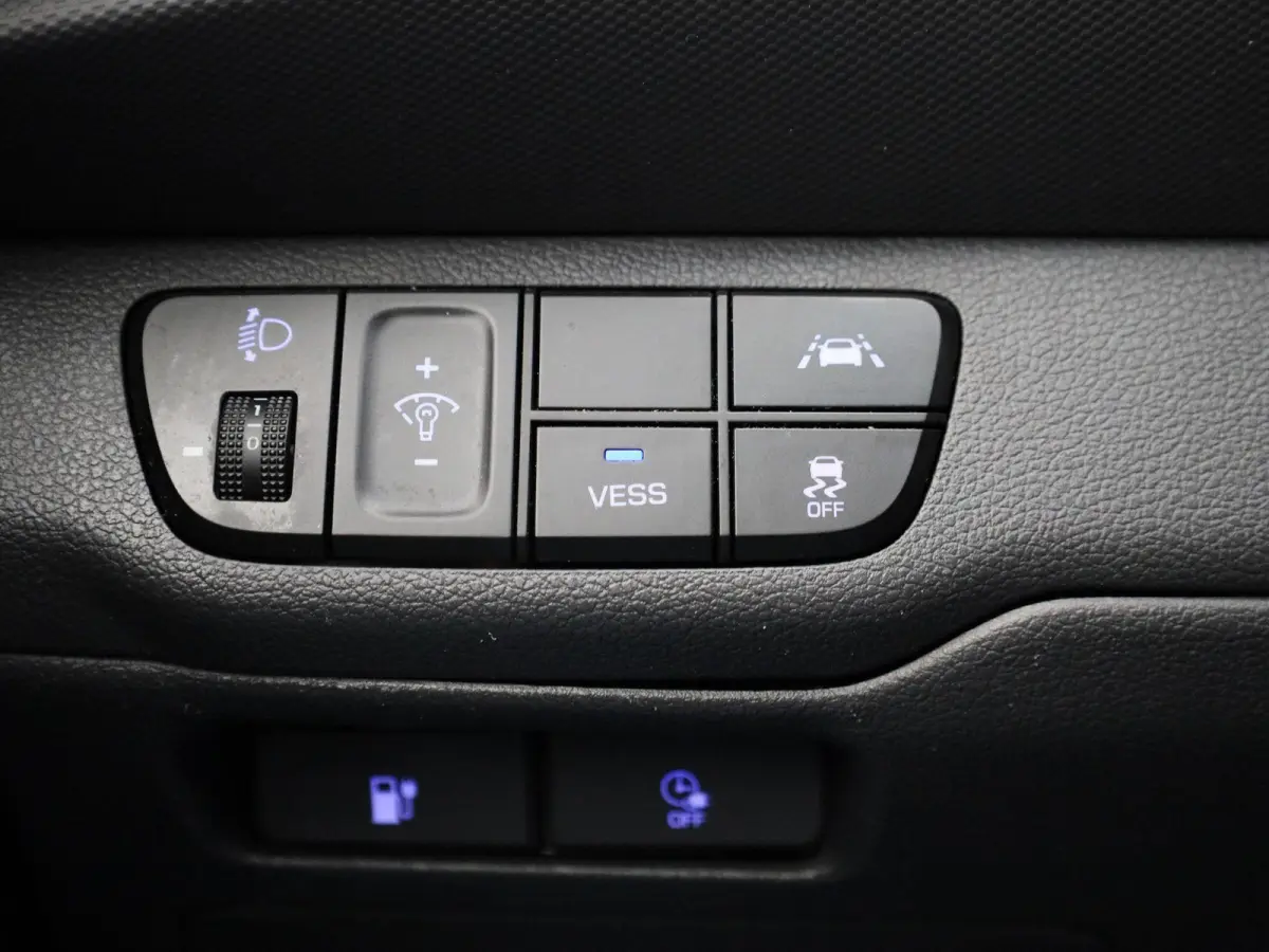 Comfort EV 38 kWh | Automaat | Parkeer sensoren | Virtual cockpit | Cruise control | Climate control | Navigatie | DAB | LED | Bluetooth | Sfeer verlichting | Stoel verwarming | Camera