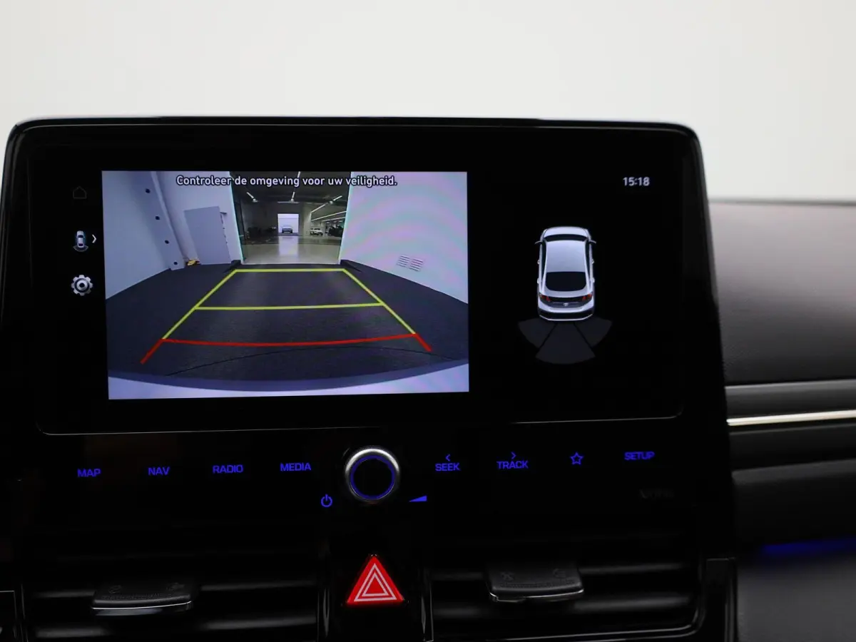 Comfort EV 38 kWh | Automaat | Parkeer sensoren | Virtual cockpit | Cruise control | Climate control | Navigatie | DAB | LED | Bluetooth | Sfeer verlichting | Stoel verwarming | Camera