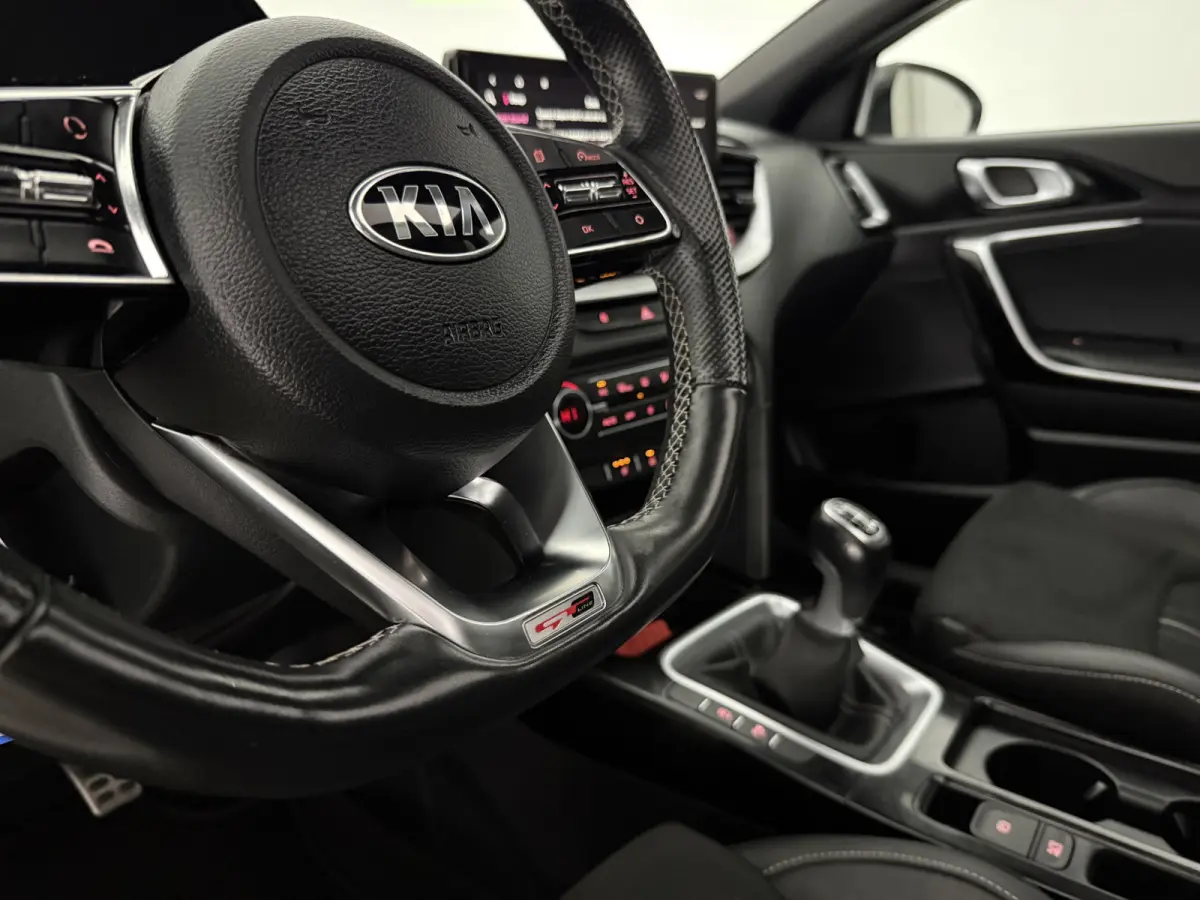 1.0 T-GDI GT-PlusLine | Pano | Camera | Virtual | JBL | Memory | Carplay | Keyless