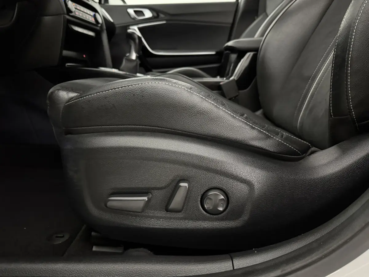 1.0 T-GDI GT-PlusLine | Pano | Camera | Virtual | JBL | Memory | Carplay | Keyless