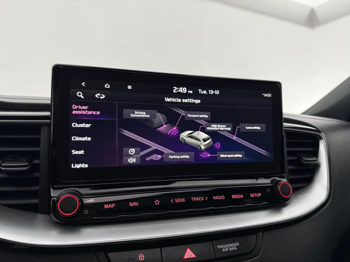 1.0 T-GDI GT-PlusLine | Pano | Camera | Virtual | JBL | Memory | Carplay | Keyless