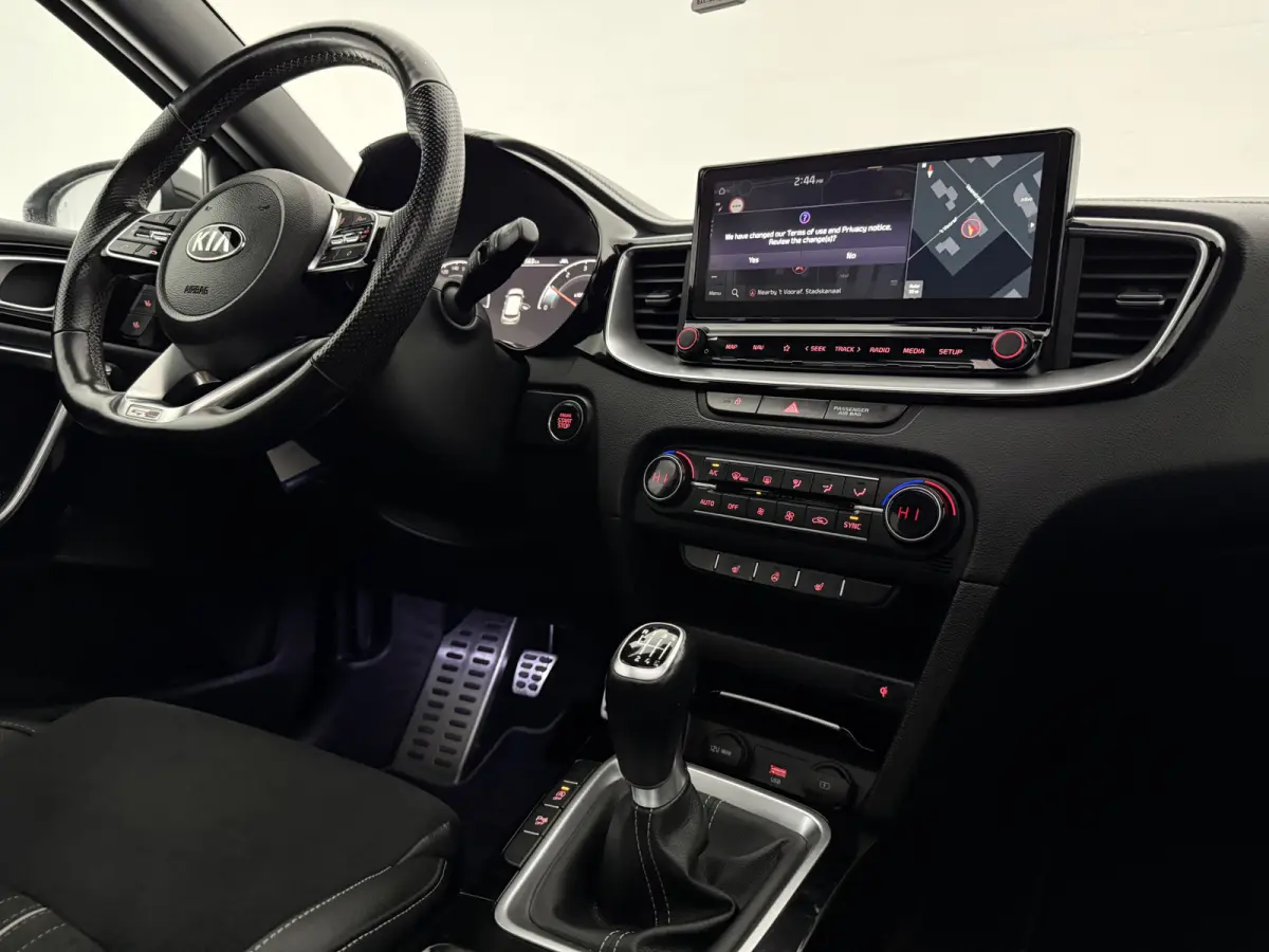 1.0 T-GDI GT-PlusLine | Pano | Camera | Virtual | JBL | Memory | Carplay | Keyless
