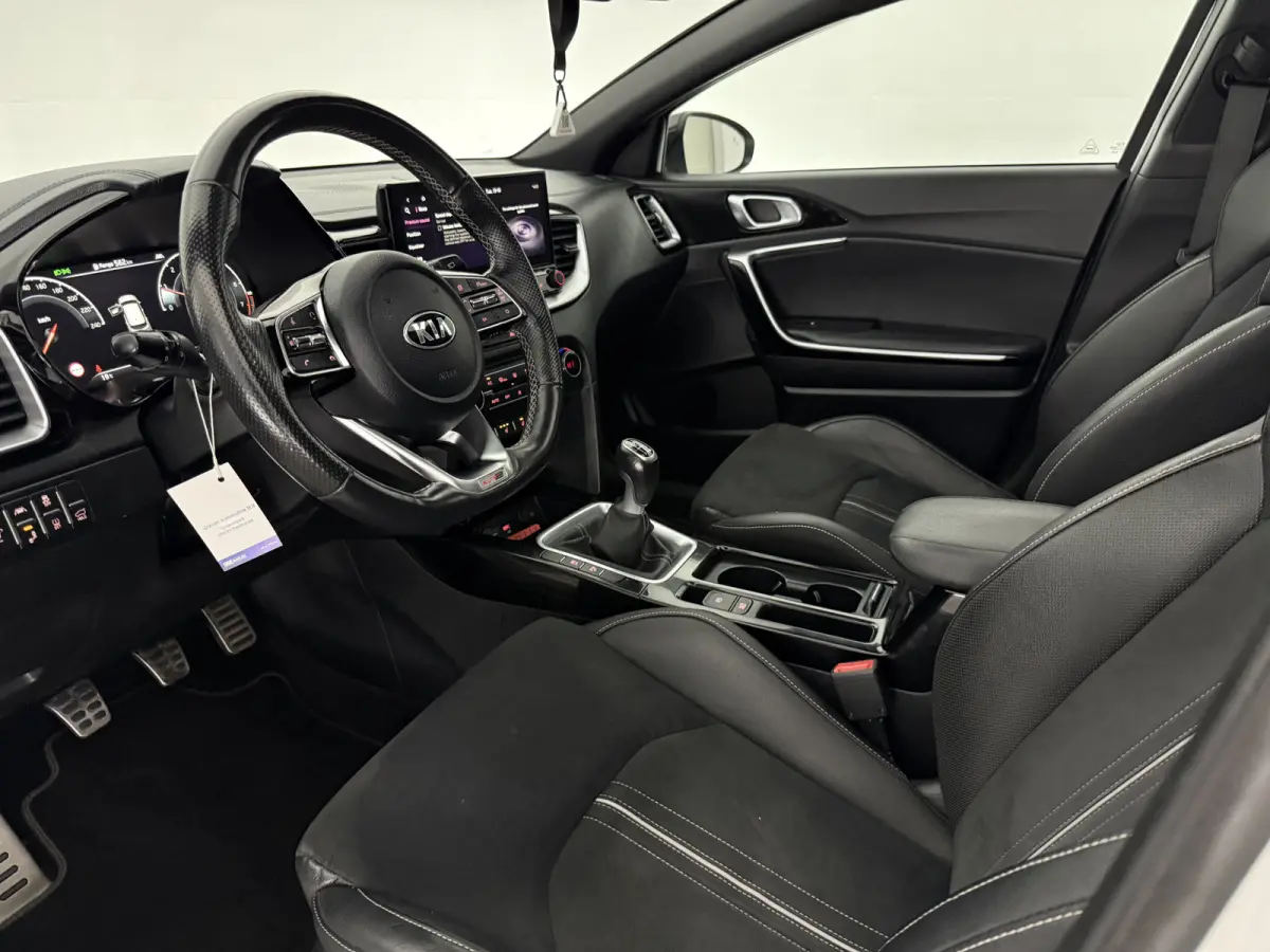 1.0 T-GDI GT-PlusLine | Pano | Camera | Virtual | JBL | Memory | Carplay | Keyless