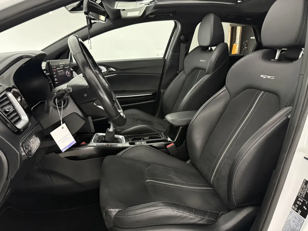 1.0 T-GDI GT-PlusLine | Pano | Camera | Virtual | JBL | Memory | Carplay | Keyless