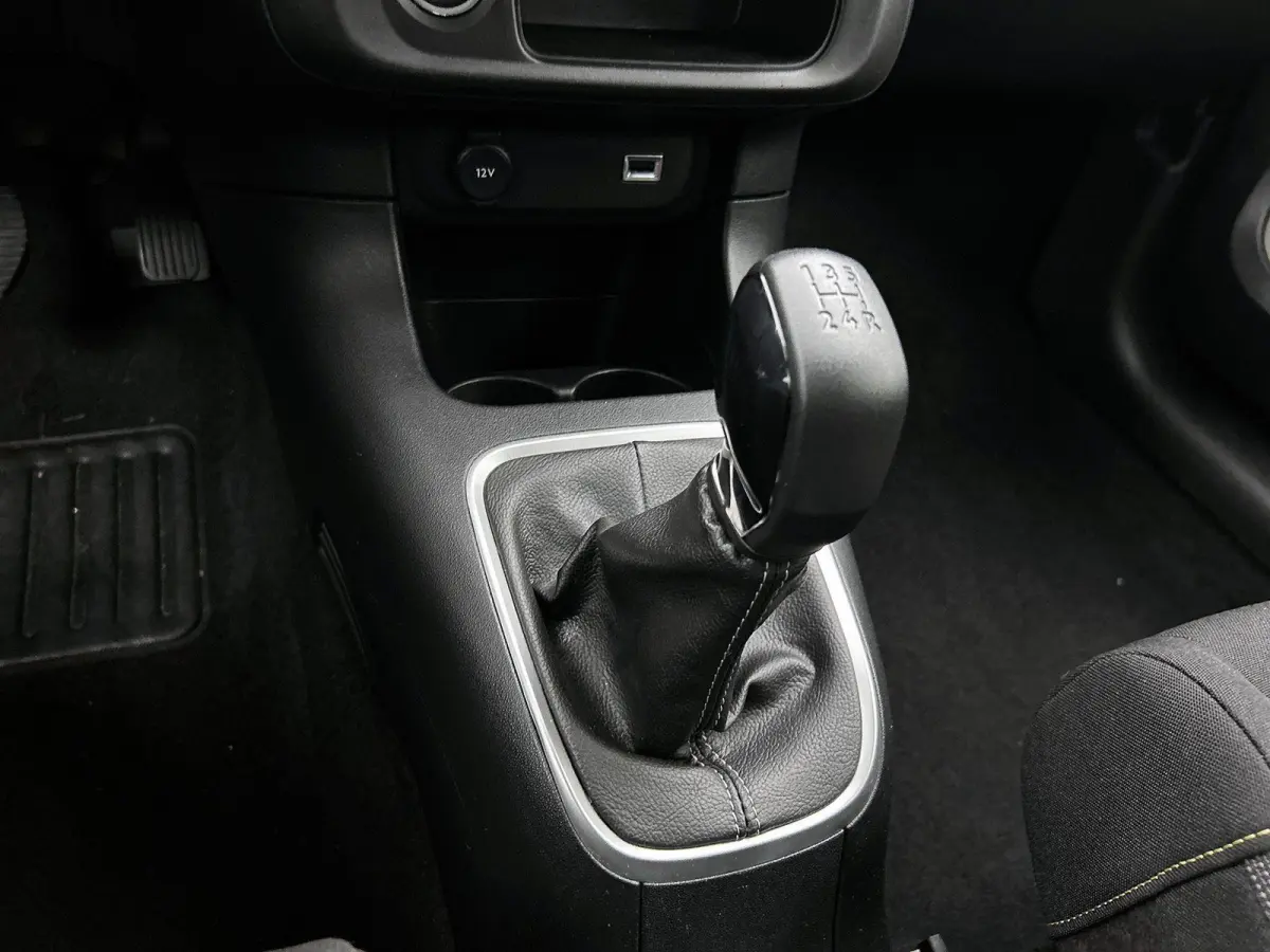 1.2 PureTech Feel Edition CARPLAY | CRUISE | LED