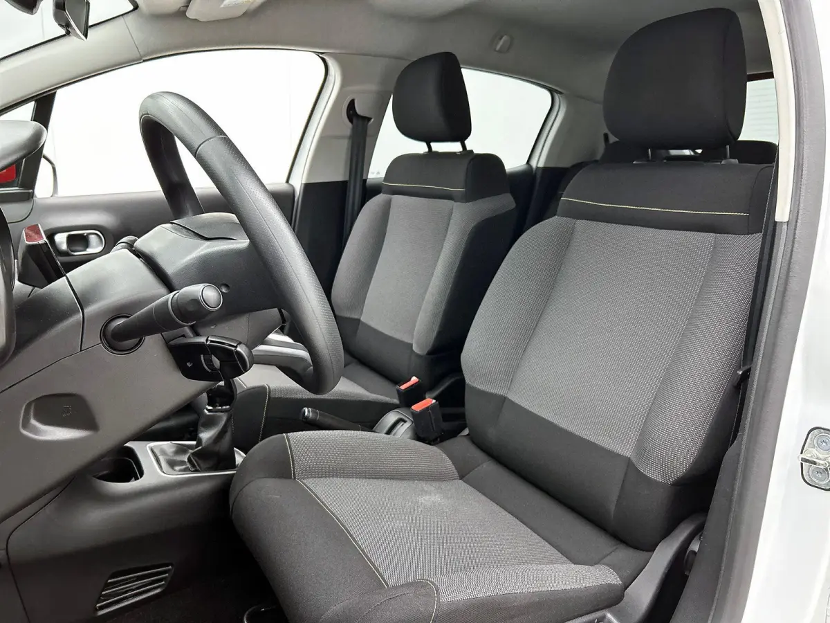 1.2 PureTech Feel Edition CARPLAY | CRUISE | LED