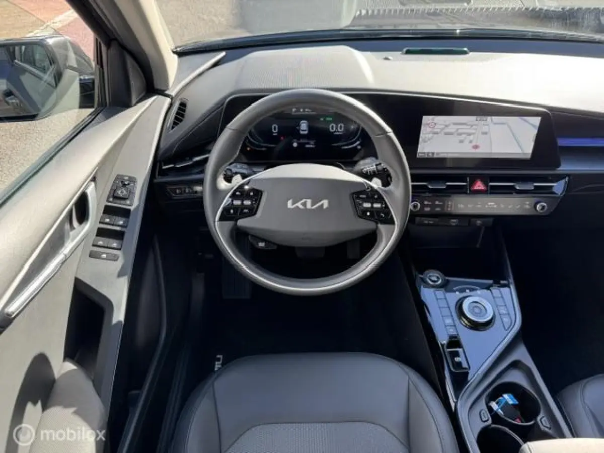 1.6 GDi PHEV DynamicLine Edition / Plug-inn Hybride / volledig elektrisch rijden 65 km hierna Hybride aandrijving , Navi / Camera achter / Parkeerhulp rondom /18 inch velgen / Keyless , gara