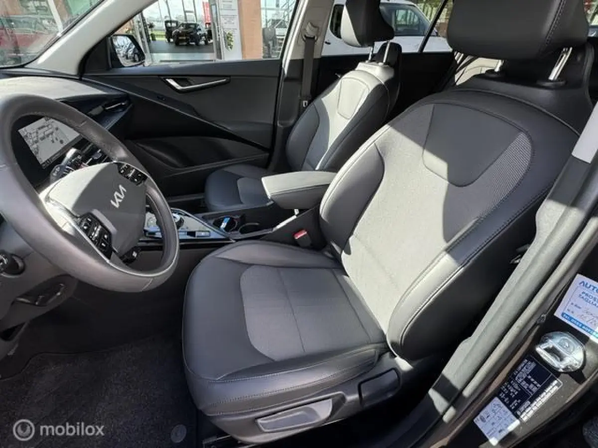 1.6 GDi PHEV DynamicLine Edition / Plug-inn Hybride / volledig elektrisch rijden 65 km hierna Hybride aandrijving , Navi / Camera achter / Parkeerhulp rondom /18 inch velgen / Keyless , gara
