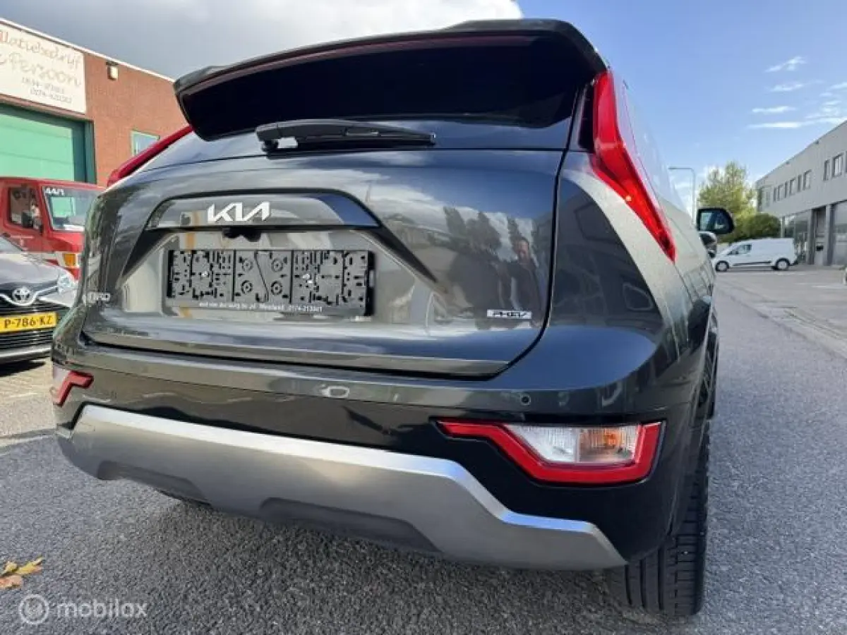 1.6 GDi PHEV DynamicLine Edition / Plug-inn Hybride / volledig elektrisch rijden 65 km hierna Hybride aandrijving , Navi / Camera achter / Parkeerhulp rondom /18 inch velgen / Keyless , gara