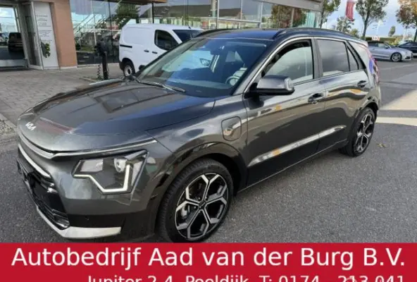 1.6 GDi PHEV DynamicLine Edition / Plug-inn Hybride / volledig elektrisch rijden 65 km hierna Hybride aandrijving , Navi / Camera achter / Parkeerhulp rondom /18 inch velgen / Keyless , gara
