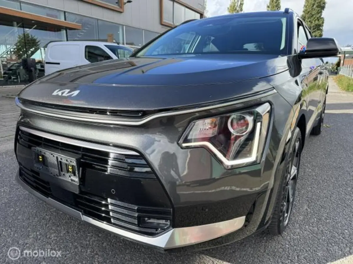 1.6 GDi PHEV DynamicLine Edition / Plug-inn Hybride / volledig elektrisch rijden 65 km hierna Hybride aandrijving , Navi / Camera achter / Parkeerhulp rondom /18 inch velgen / Keyless , gara