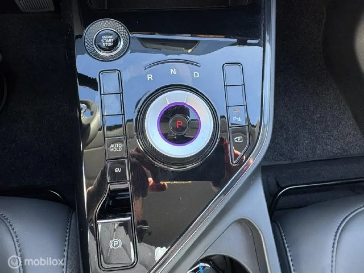 1.6 GDi PHEV DynamicLine Edition / Plug-inn Hybride / volledig elektrisch rijden 65 km hierna Hybride aandrijving , Navi / Camera achter / Parkeerhulp rondom /18 inch velgen / Keyless , gara