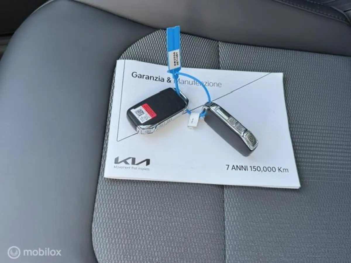 1.6 GDi PHEV DynamicLine Edition / Plug-inn Hybride / volledig elektrisch rijden 65 km hierna Hybride aandrijving , Navi / Camera achter / Parkeerhulp rondom /18 inch velgen / Keyless , gara