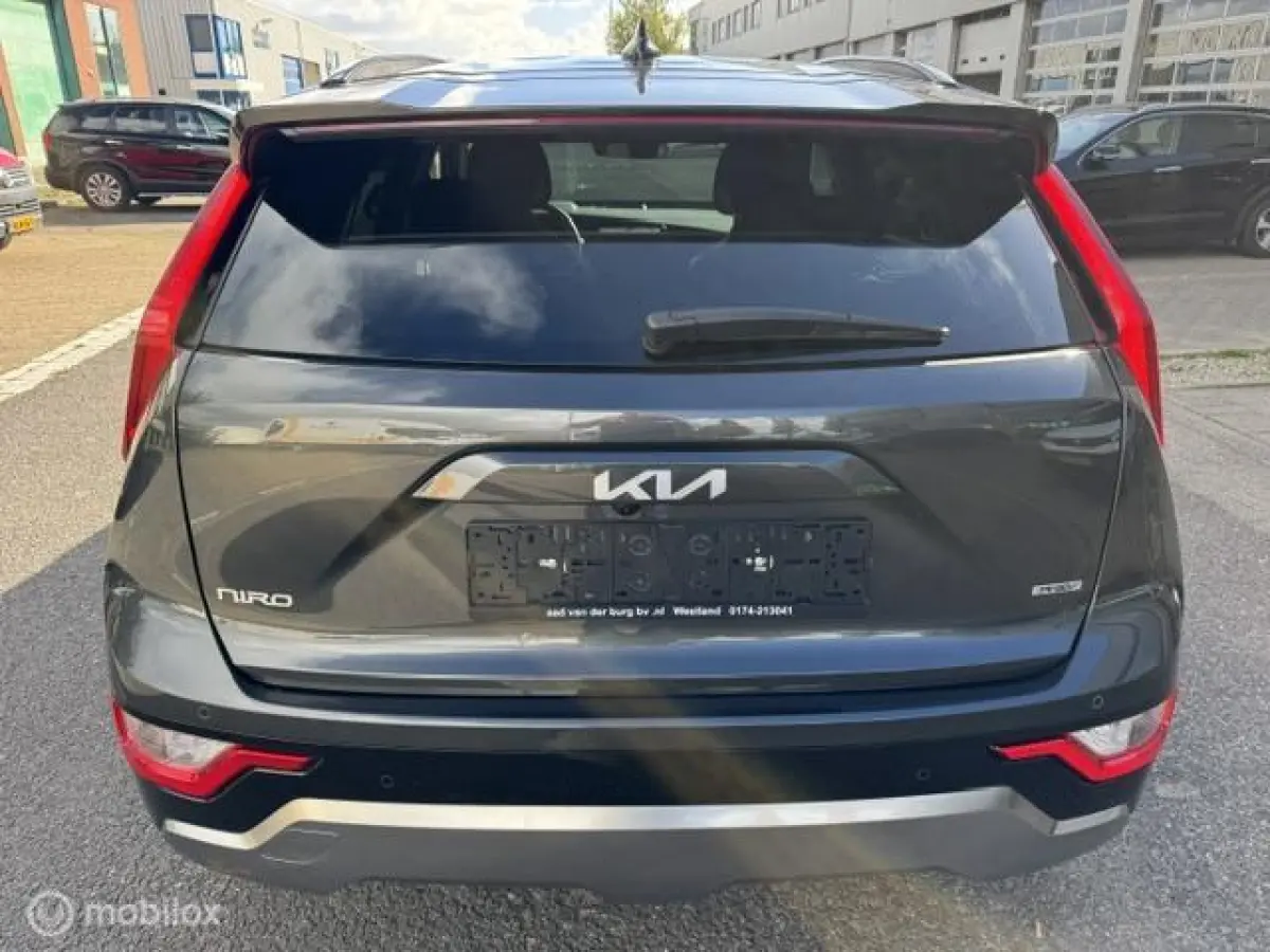 1.6 GDi PHEV DynamicLine Edition / Plug-inn Hybride / volledig elektrisch rijden 65 km hierna Hybride aandrijving , Navi / Camera achter / Parkeerhulp rondom /18 inch velgen / Keyless , gara