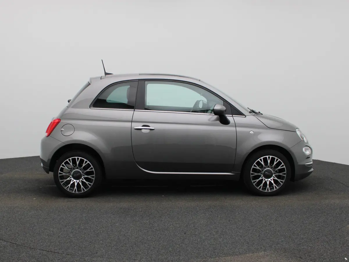1.0 Hybrid Dolcevita | Panorama dak | Parkeer sensoren | Climate control | DAB | LMV | Bluetooth | Navigatie | Cruise control