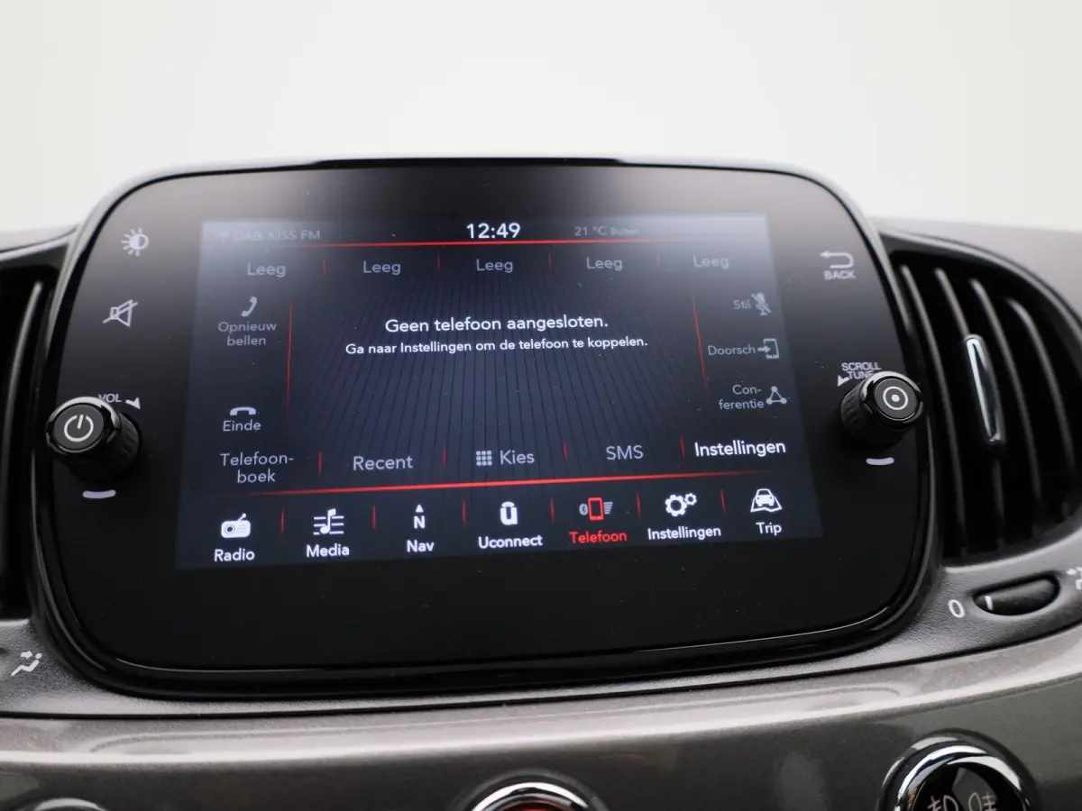 1.0 Hybrid Dolcevita | Panorama dak | Parkeer sensoren | Climate control | DAB | LMV | Bluetooth | Navigatie | Cruise control