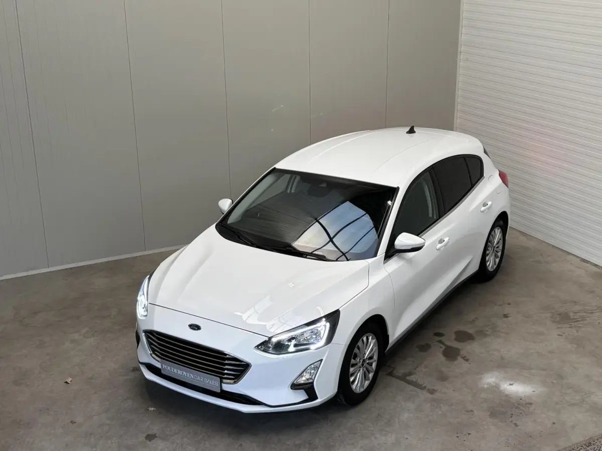 1.0 EcoB. Hybrid Titanium X Business / Virtual Dashboard / Trekhaak / Carplay / NL Auto / NAP / Keurige staat!