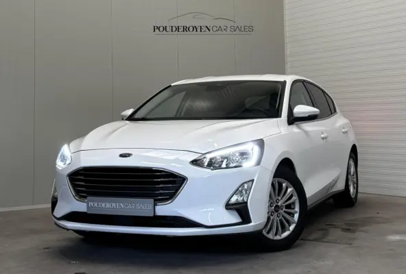 1.0 EcoB. Hybrid Titanium X Business / Virtual Dashboard / Trekhaak / Carplay / NL Auto / NAP / Keurige staat!