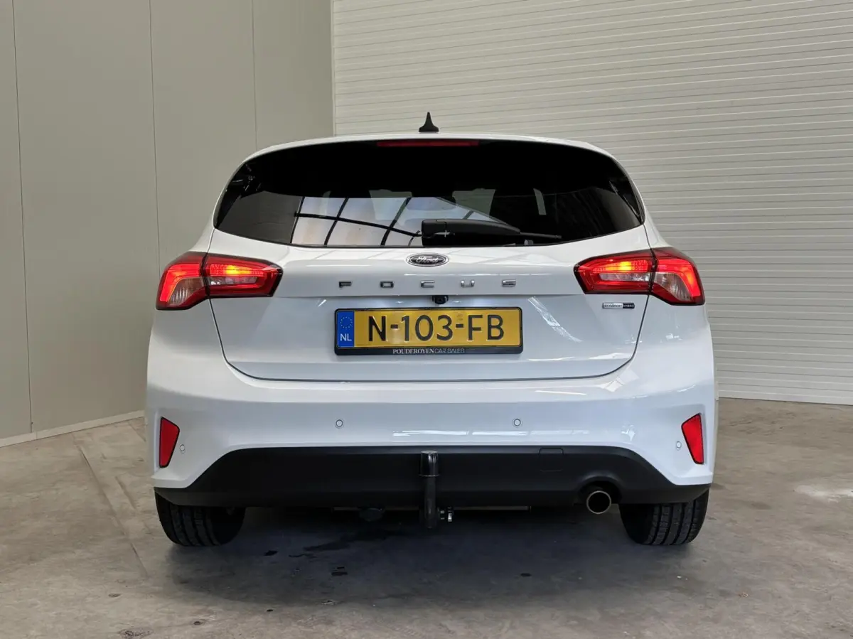 1.0 EcoB. Hybrid Titanium X Business / Virtual Dashboard / Trekhaak / Carplay / NL Auto / NAP / Keurige staat!
