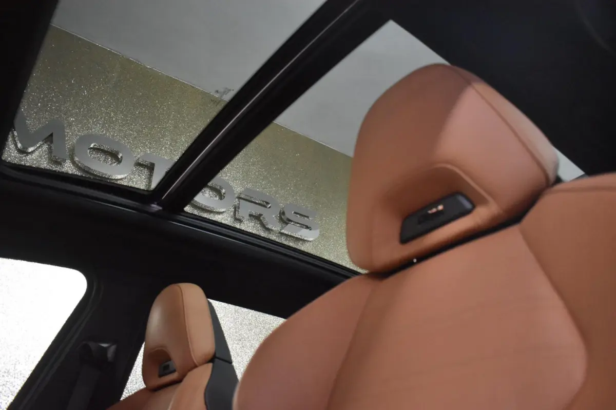 XDrive30e M-Sport 292pk | M-STOELEN | TREKHAAK | LASERLIGHT