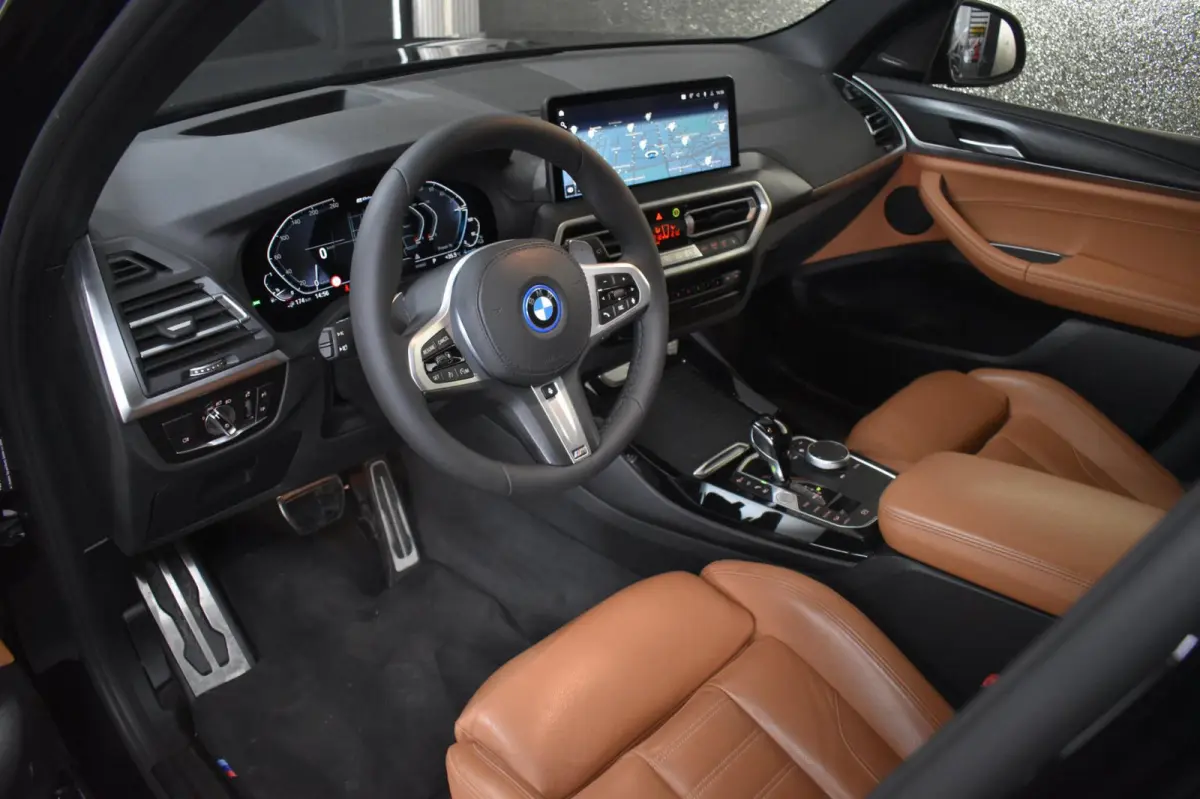 XDrive30e M-Sport 292pk | M-STOELEN | TREKHAAK | LASERLIGHT