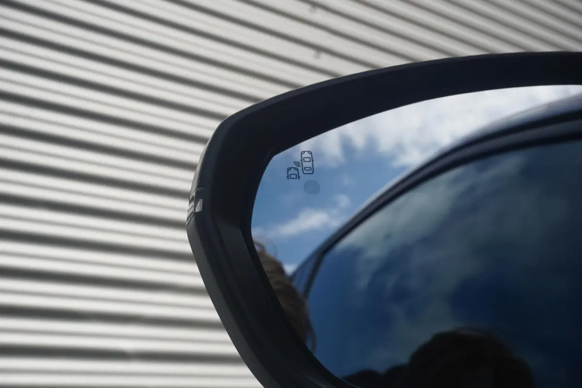 1.2 TURBO 130 GT AUTOMAAT 7-Persoons | Navigatie pro | Climate control | Privacy Glass | Full LED | Adaptive Cruise C |
