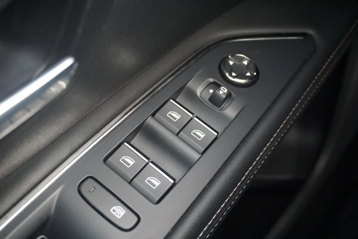 1.2 TURBO 130 GT AUTOMAAT 7-Persoons | Navigatie pro | Climate control | Privacy Glass | Full LED | Adaptive Cruise C |